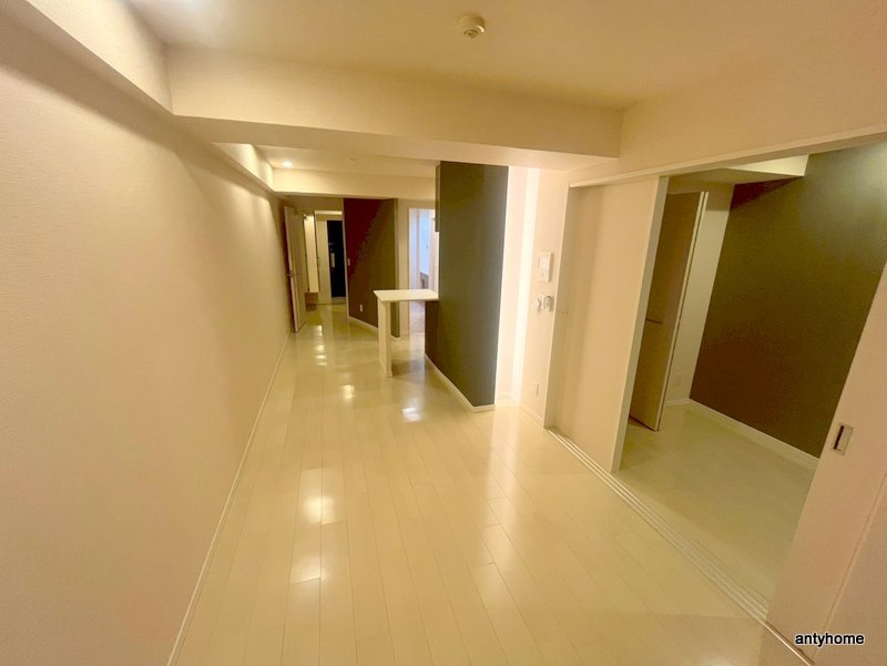 COCO MARINIの居間・リビング