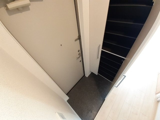 サニーフラットの玄関