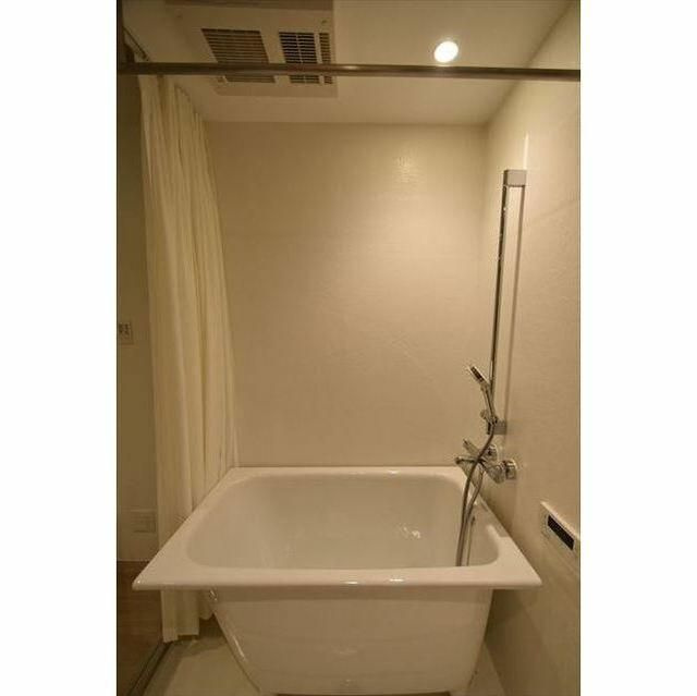 スクエアコート早稲田の浴室