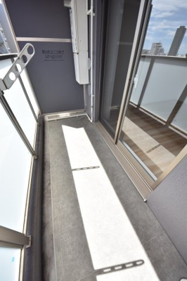 【バルコニー】 | セレニテ神戸元町クレア