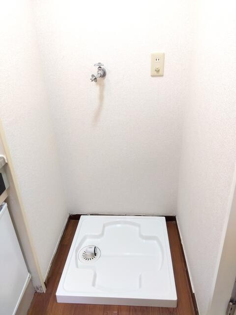 室内洗濯機置場　洗濯パン