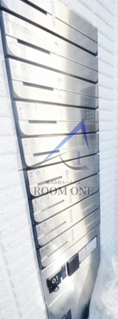 ラフィネ芦花公園A のその他共用部分|集合ポストです。