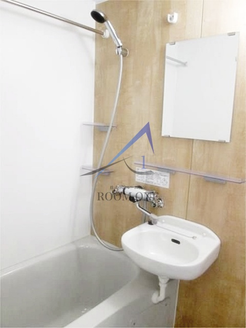 ラフィネ芦花公園A の浴室|お風呂です。