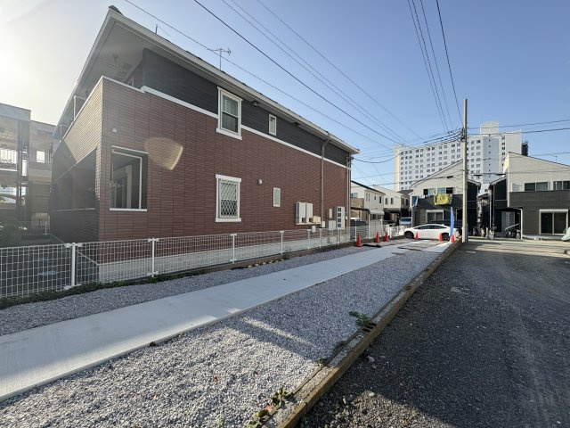 【間取り】 | 収納豊富なLDKは「２２帖越え」で、家族団らんの場にピッタリです♪
ウォークインクローゼットやキッチン横にも大型収納あり◎