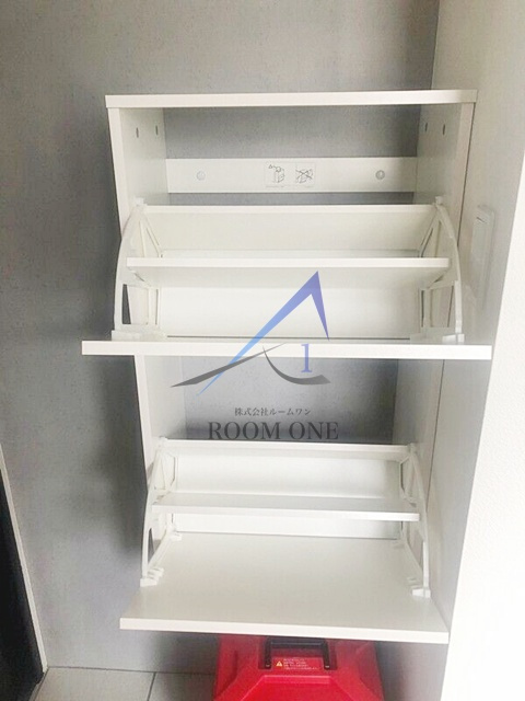 SUN VALLEY 日本橋永代通りの収納|シューズボックスです。