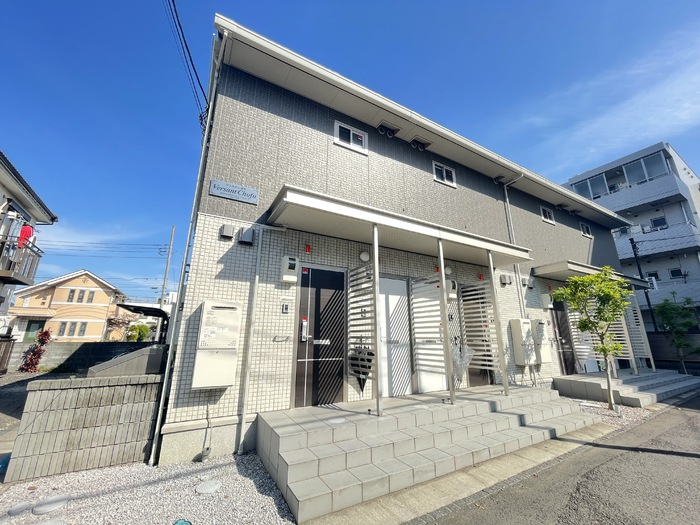 調布市調布ケ丘２丁目のアパートの外観