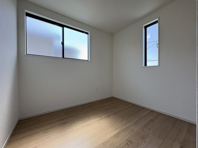 【子供部屋】 | 福岡市城南区田島3丁目2期　2号棟（全4棟）【仲介手数料無料・0円】 | 施工例。施工例は完成時と異なる場合があります。