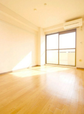 【居間・リビング】 | 第一神谷ビル | ゆったりとしたリビングでです