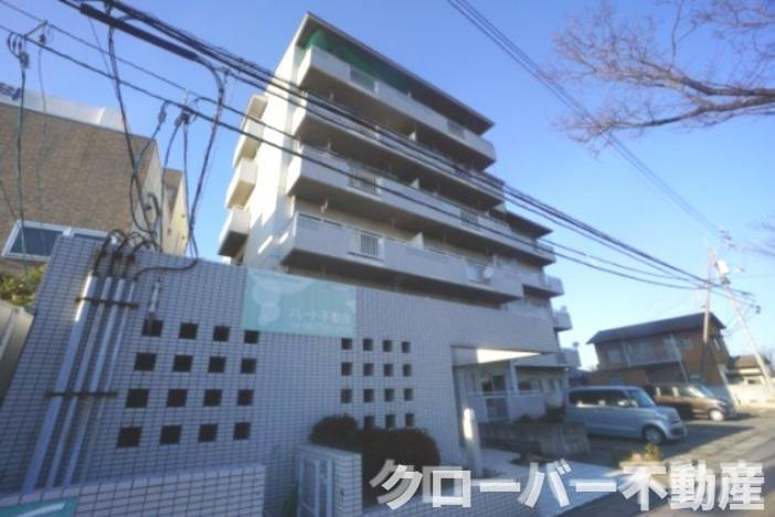 トモステーションハイツの外観