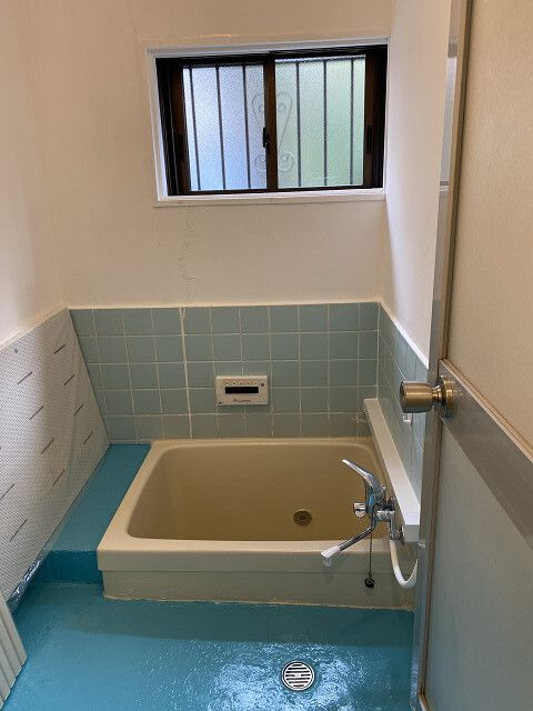 交野市向井田賃貸住宅の浴室