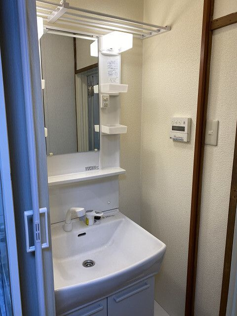 交野市向井田賃貸住宅の洗面所