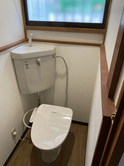 交野市向井田賃貸住宅のトイレ