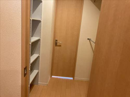 フラワーガーデン イーストの収納