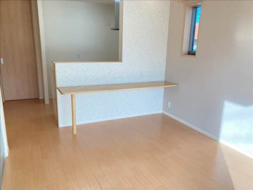 フラワーガーデン イーストの居間・リビング