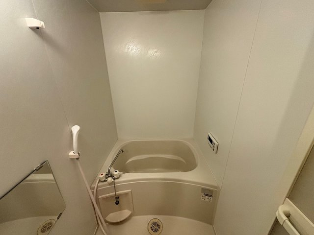 レオパレス岸和田５の浴室