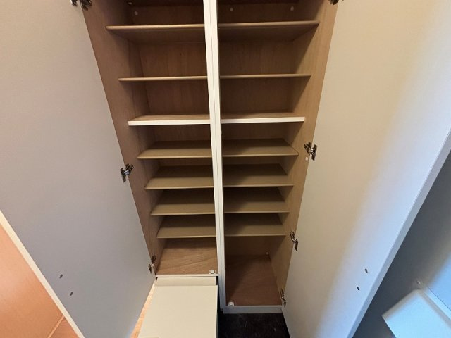 レオパレス岸和田５の玄関