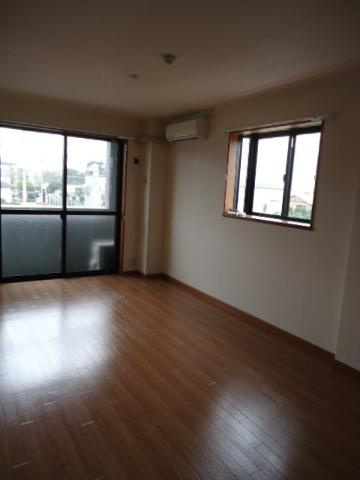 アルビレオＢ棟の居間・リビング|リビング