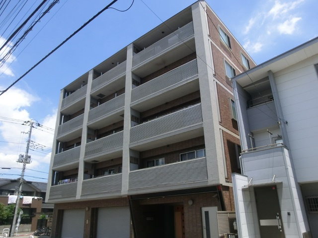 スクエア瑞江の外観|重厚感のあるマンションです。