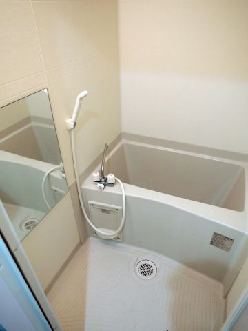 フレイランスNAMBA PLACEの浴室