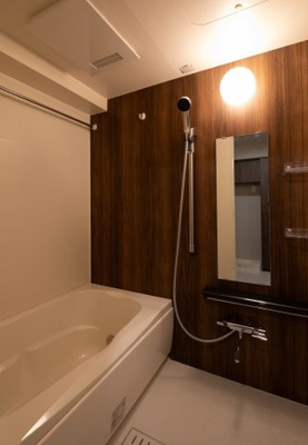 【浴室】 | レアライズ浅草Ⅴ | 三ノ輪の賃貸物件。
「レアライズ浅草Ⅴ」のことなら(株)メイワ・エステートへお任せください。