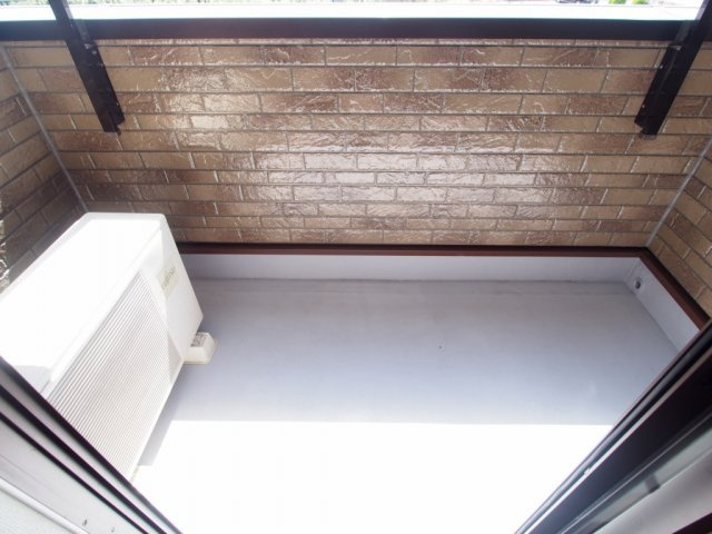 ファミーユ　Ｍ　Ｂのバルコニー|陽当たり良好なバルコニーです