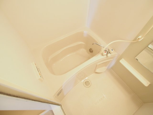 ファミーユ　Ｍ　Ｂの浴室|きれいなお風呂です