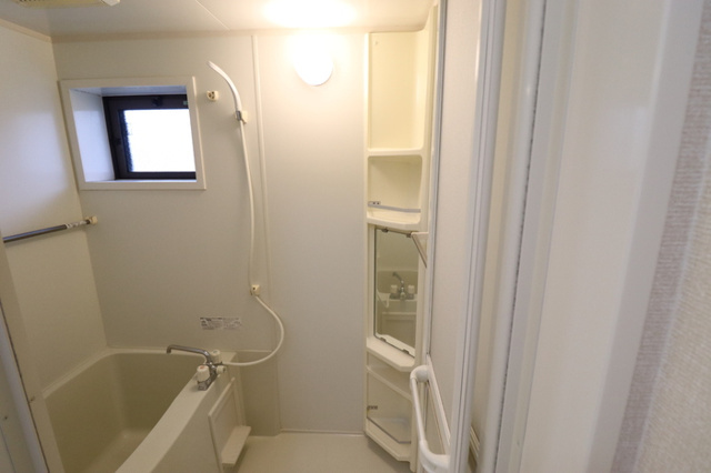 熊本市西区横手４丁目のアパートの浴室