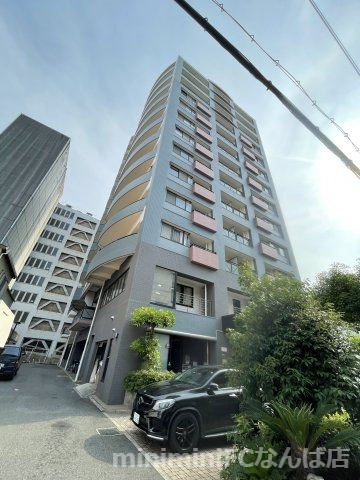 グラスホッパーの外観