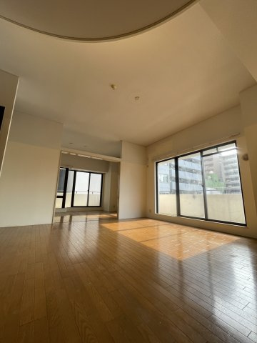 グラスホッパーの内装