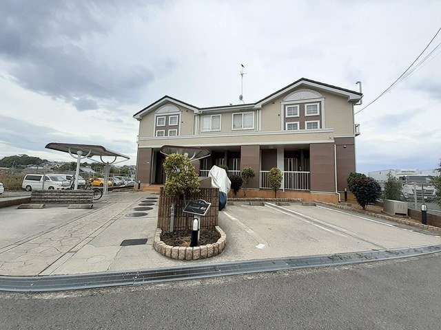 プロムナード桃山の駐車場