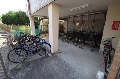 【その他共用部分】 | メゾン白鷺 | 駐輪場
