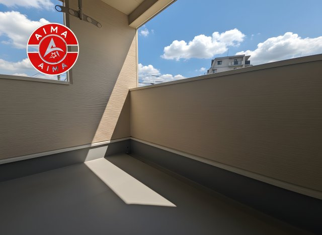 那珂川市今光8丁目第2-3棟（1号棟）のバルコニー|バルコニーに自分のこだわりをもたせる。120％自由自在のバルコニー。もちろんお洗濯物を干す、ゴミを一時保管するなどもおまかせください。バルコニーを多目的スペースとして考えてみましょう。
