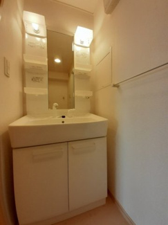 【洗面所】 | ヴィヴァーチェ　Ｂ