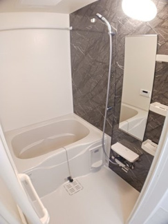 【浴室】 | アヴィニール新町東