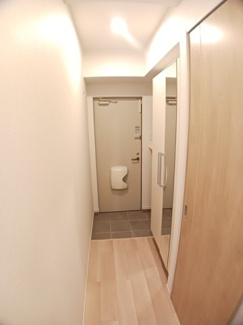 【玄関】 | アヴィニール新町東