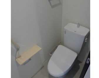 【トイレ】 | maison de PUR | シンプルで使いやすいトイレです