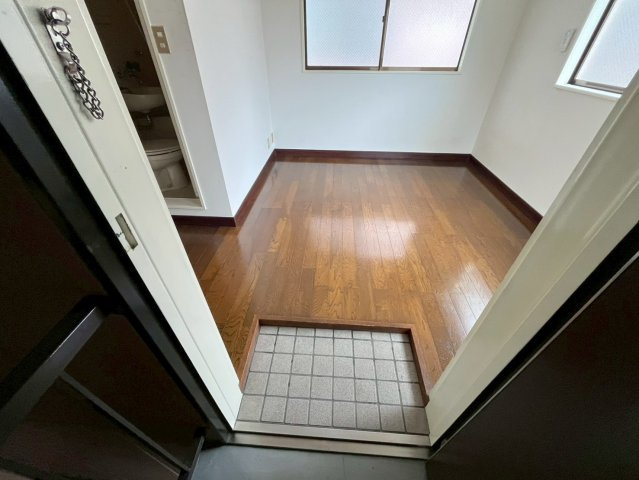 ハイツ川口の玄関