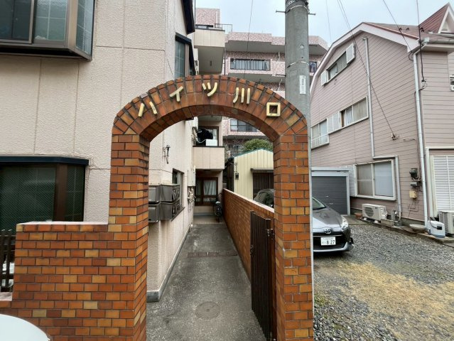 ハイツ川口のエントランス