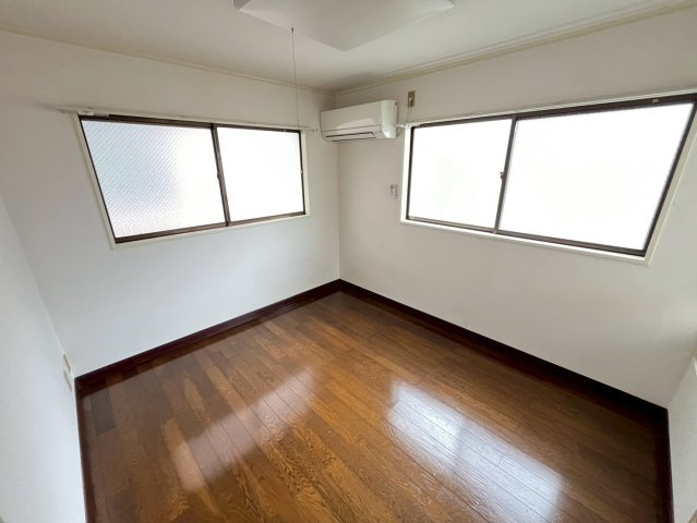 ハイツ川口の居間・リビング