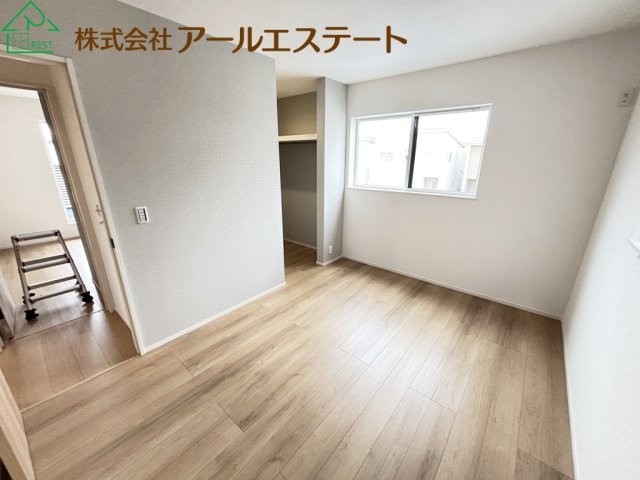 加古川市平岡町高畑 第3　　新築戸建の洋室