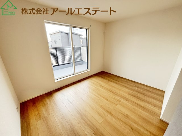 加古川市平岡町高畑 第3　　新築戸建の洋室