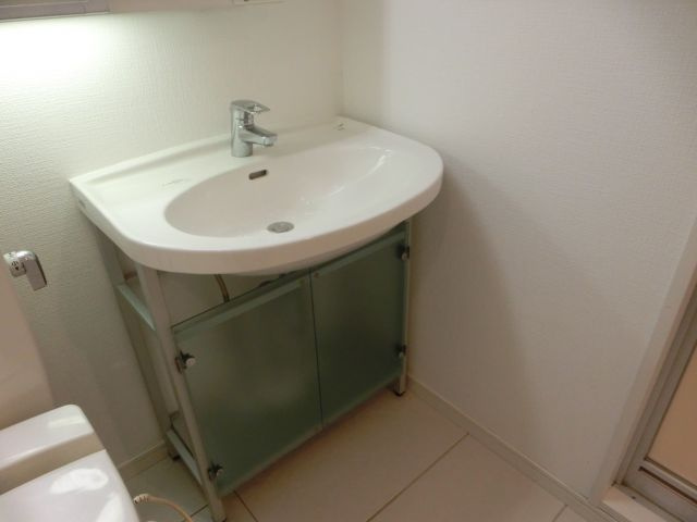 エグゼレジデンスタワーの独立洗面台