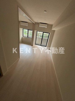 【居間・リビング】 | PREMIUM CUBE 大森 TROIS | ゆったり過ごせる居間です