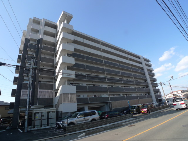 アルファスマート西国分の外観