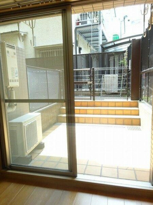 【庭】 | ルーブル駒沢大学Ⅱ