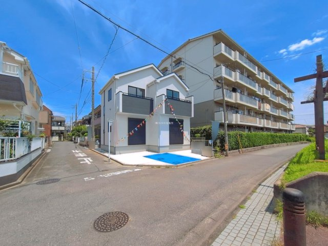 ふじみ野市新田２丁目の新築一戸建の前面道路含む現地写真|南西側約4.2ｍ公道