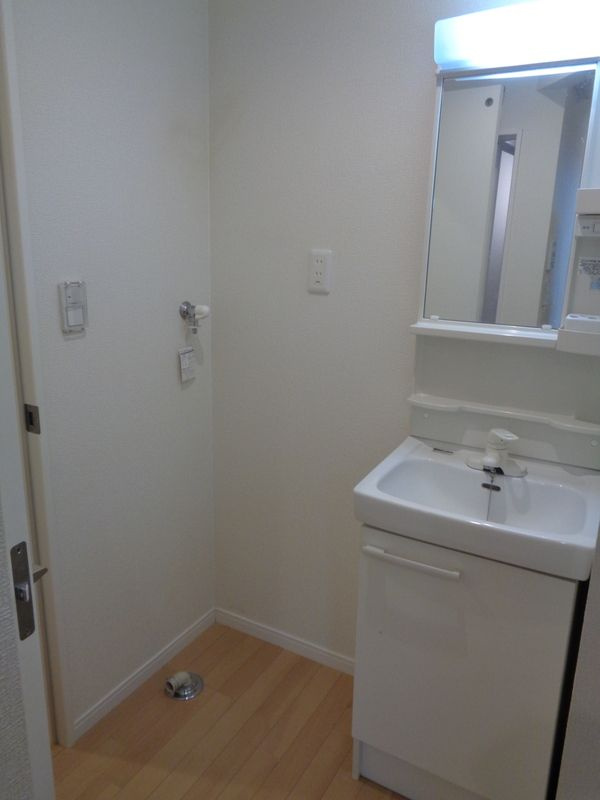 ライフステージ上尾の洗面所|別部屋参考写真となります