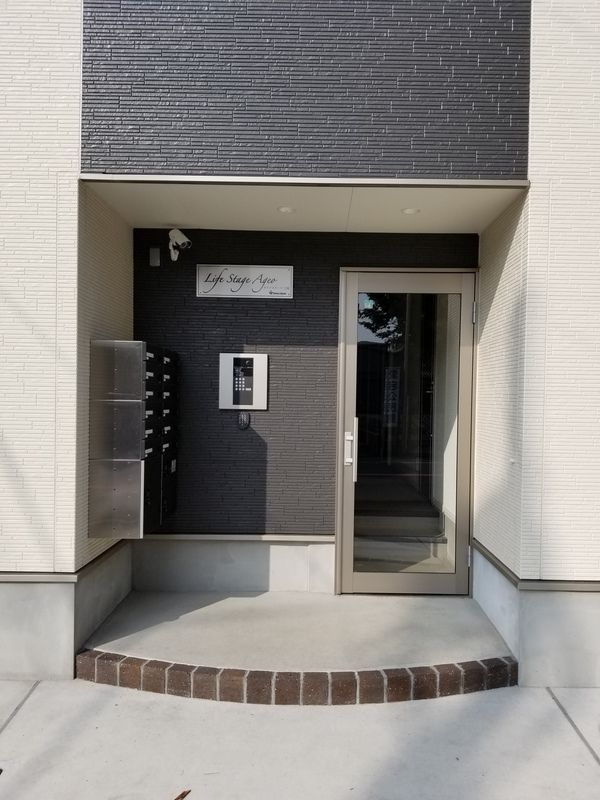 ライフステージ上尾のエントランス