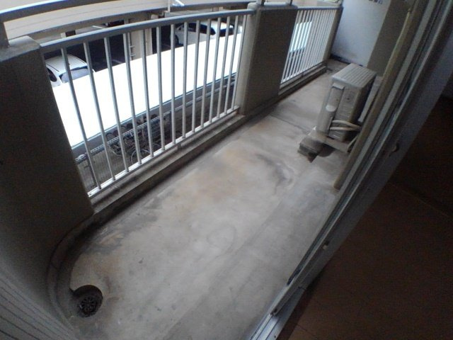 ボナール福間のバルコニー|外からの目が気にならないバルコニーで洗濯物が干せます