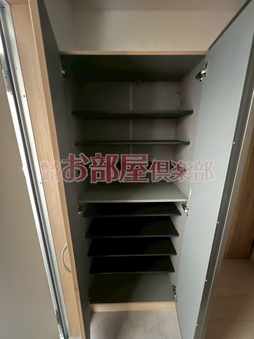 THE NOBLES 久留米中央の玄関